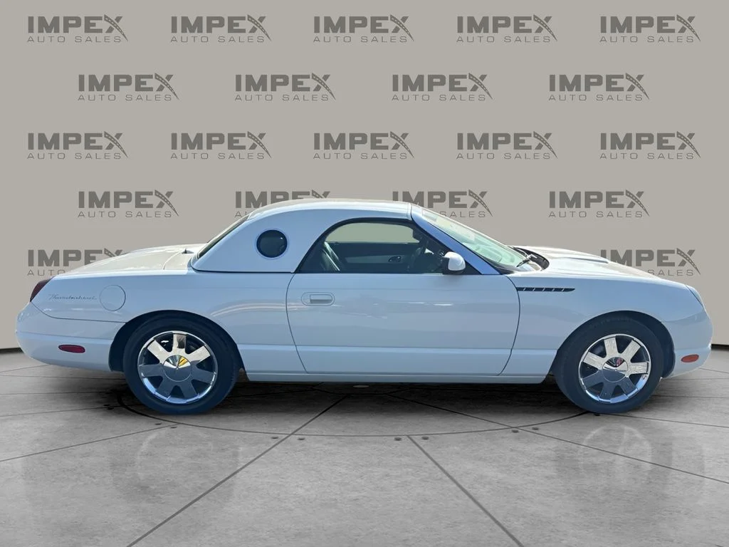Used 2002 White Ford Base image 6