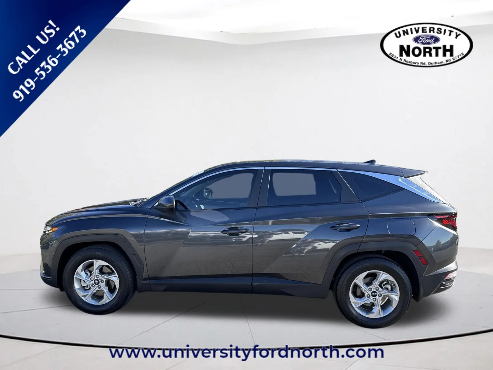 Used 2024 Dark Gray Metallic Hyundai SE image 4