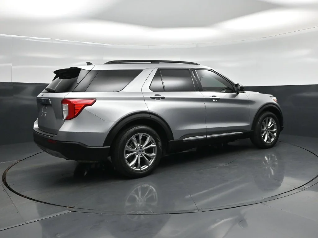 Used 2021 Silver Ford XLT image 22