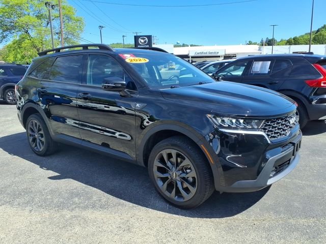Used 2023 Black Kia X-Line EX image 2