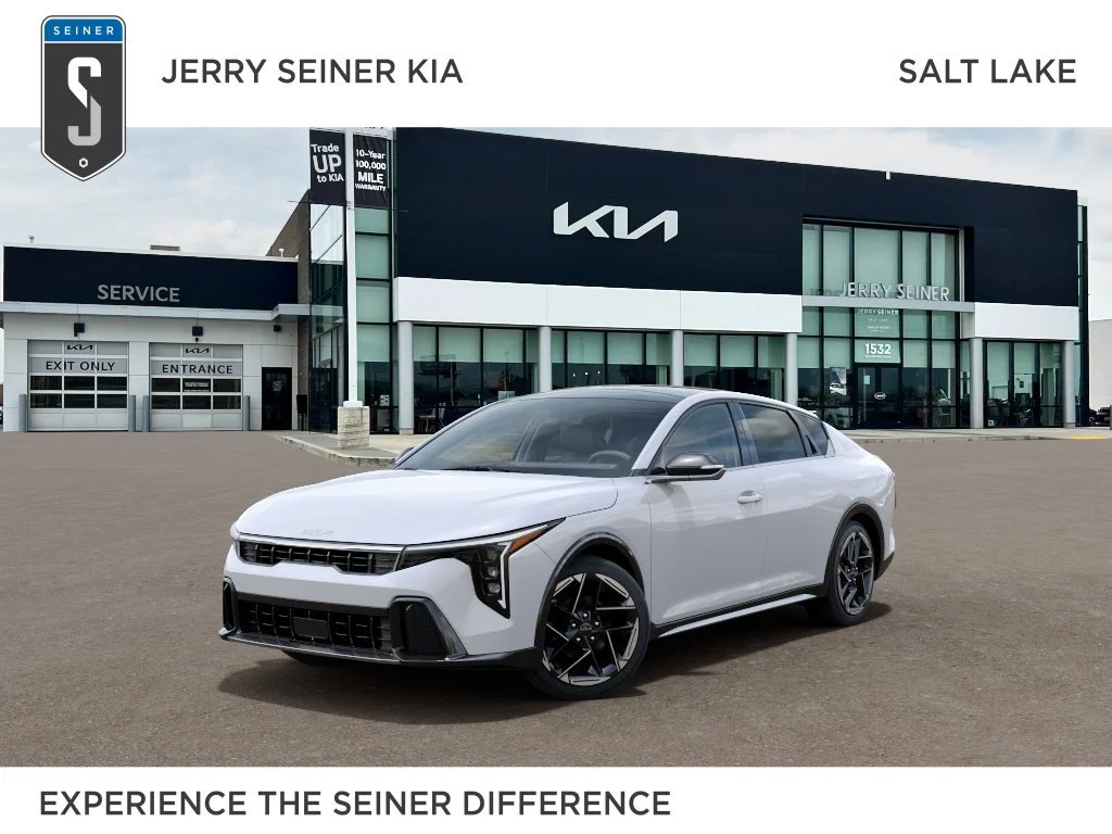 New 2026 Snow White Pearl Kia GT-Line image 1