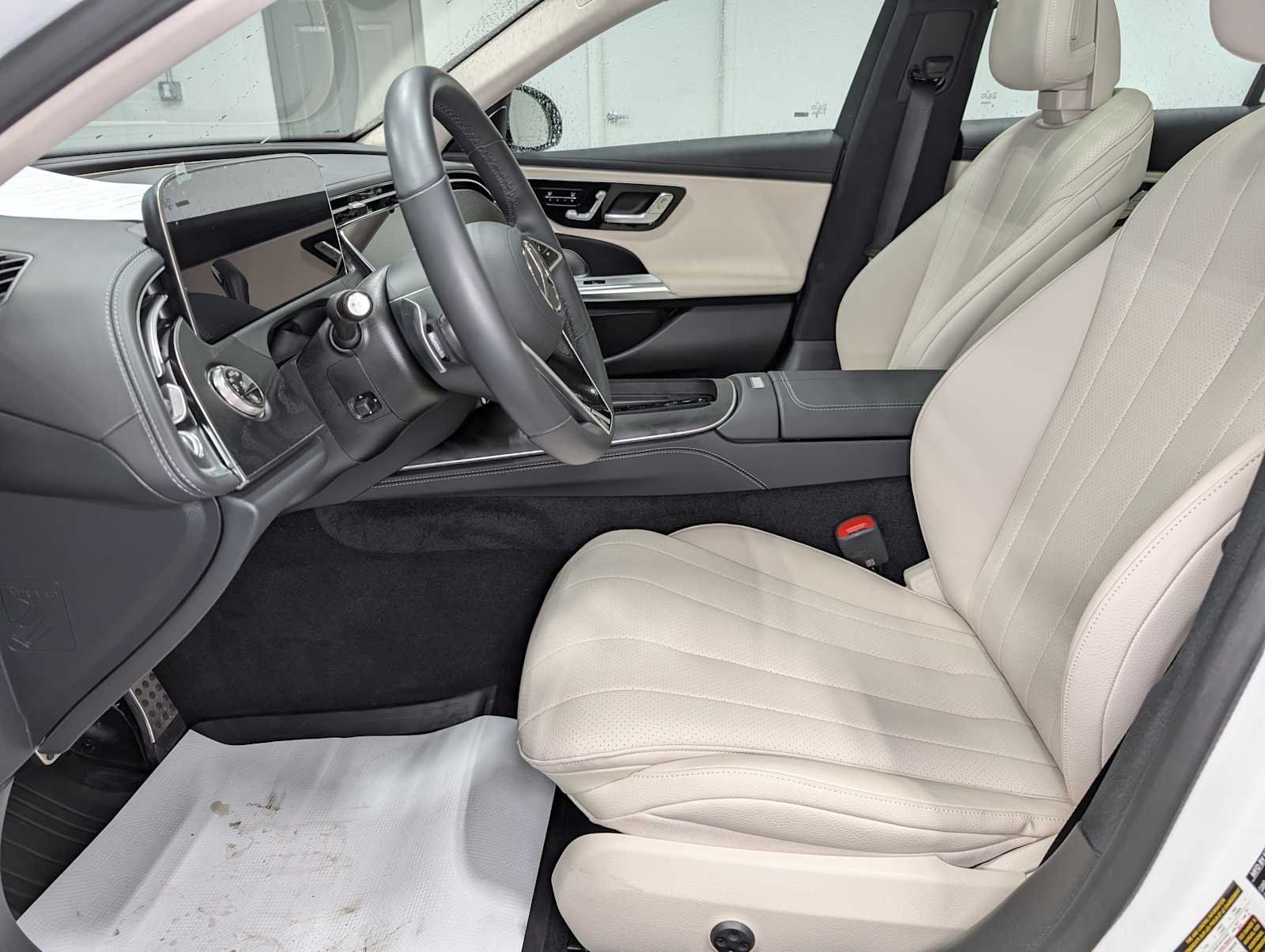 Certified Used 2026 Polar White Mercedes-Benz E 450 image 4
