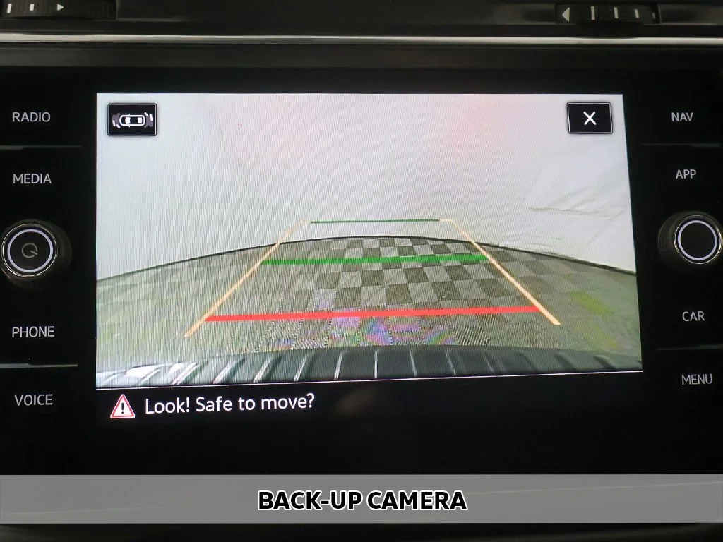 Used 2023 Black Volkswagen 2.0T SEL R-Line image 7