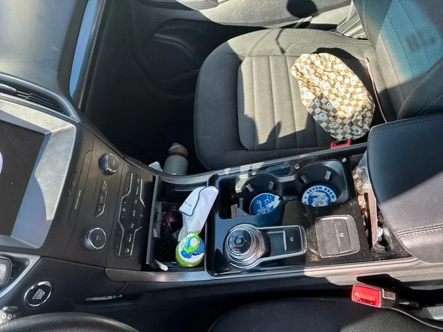 Used 2020 Blue Metallic Ford SE image 6
