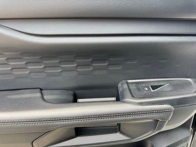 New 2026 Carbonized Gray Metallic Ford XLT image 16