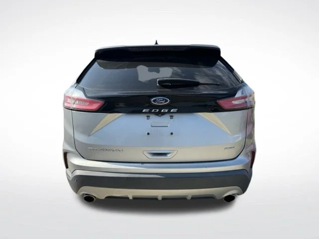 Used 2022 Silver Ford Titanium image 6