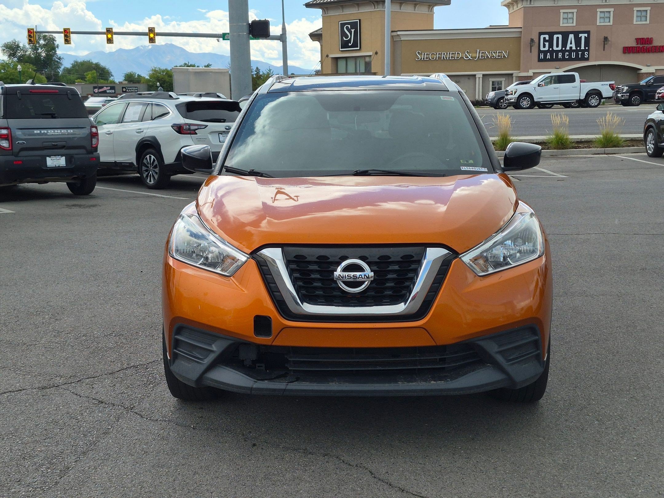Used 2019 Monarch Orange/Super Black Nissan SV image 9