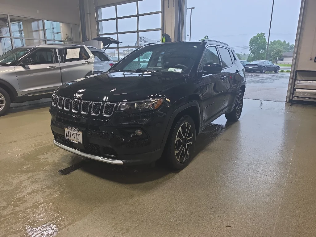 2023 Jeep Compass Limited 4X4's photo