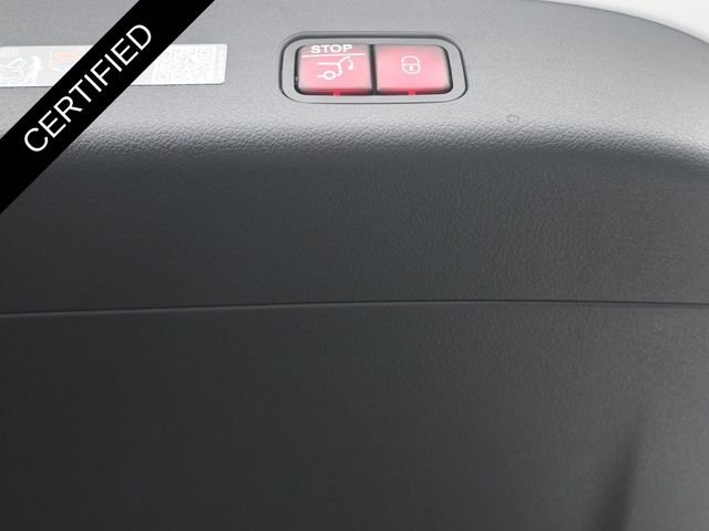 Used 2025 White Mercedes-Benz GLC 300 image 14
