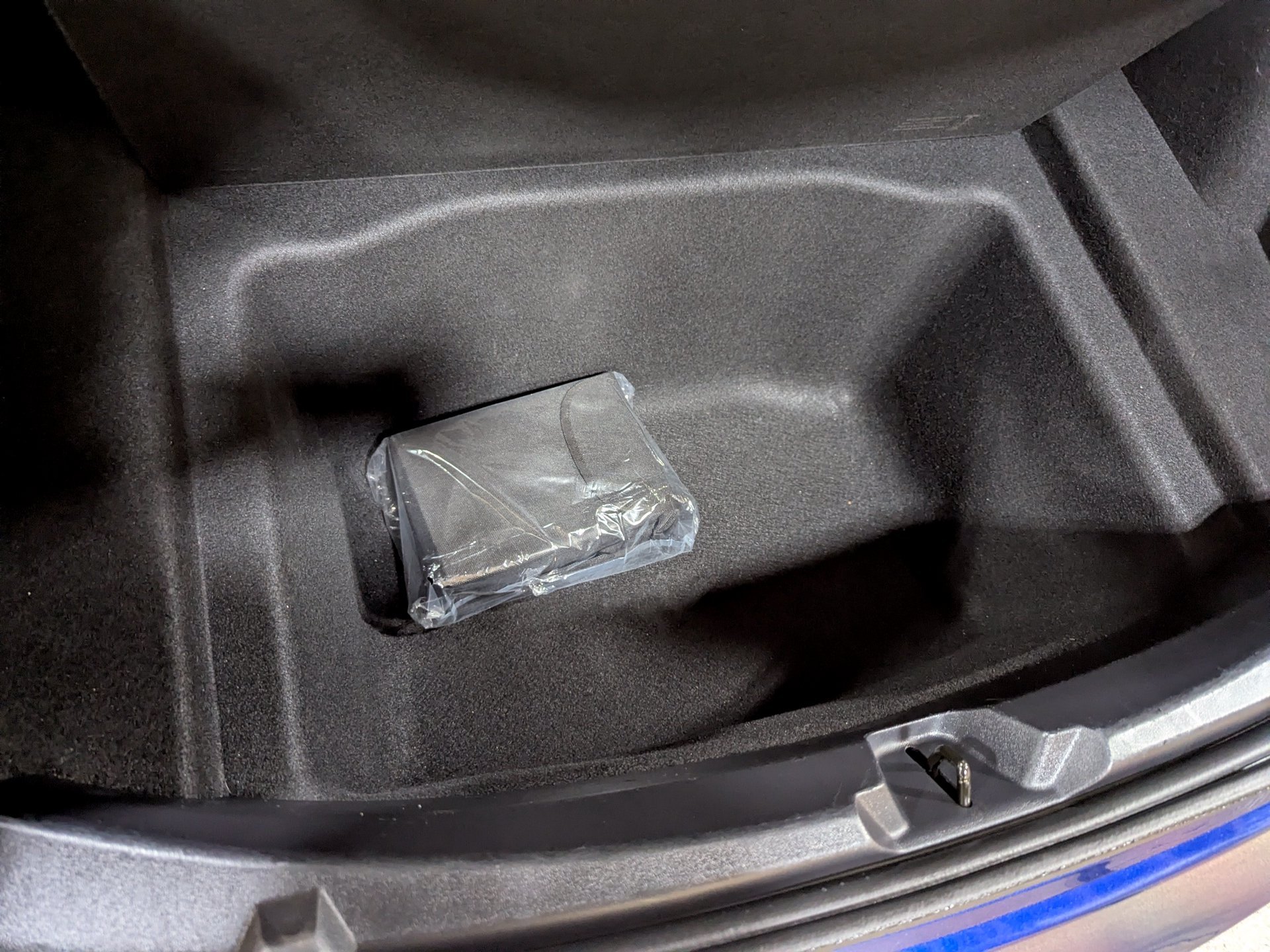 Used 2022 Blue Tesla Long Range image 10
