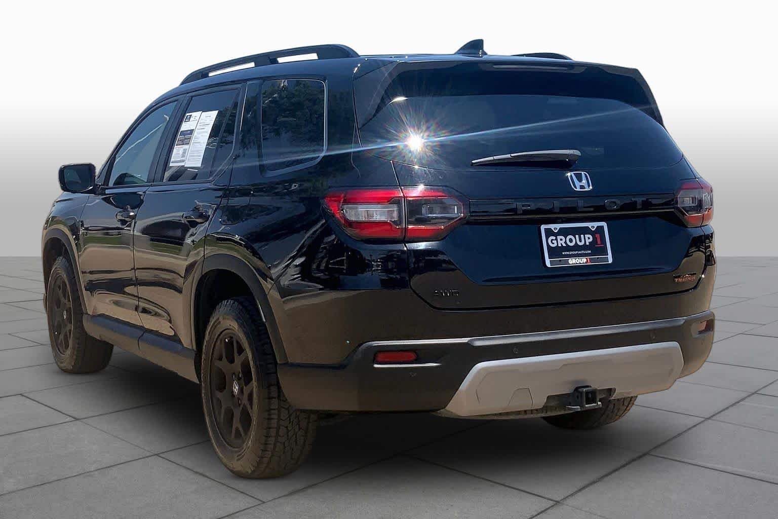 Certified Used 2025 Crystal Black Pearl Honda TrailSport image 12