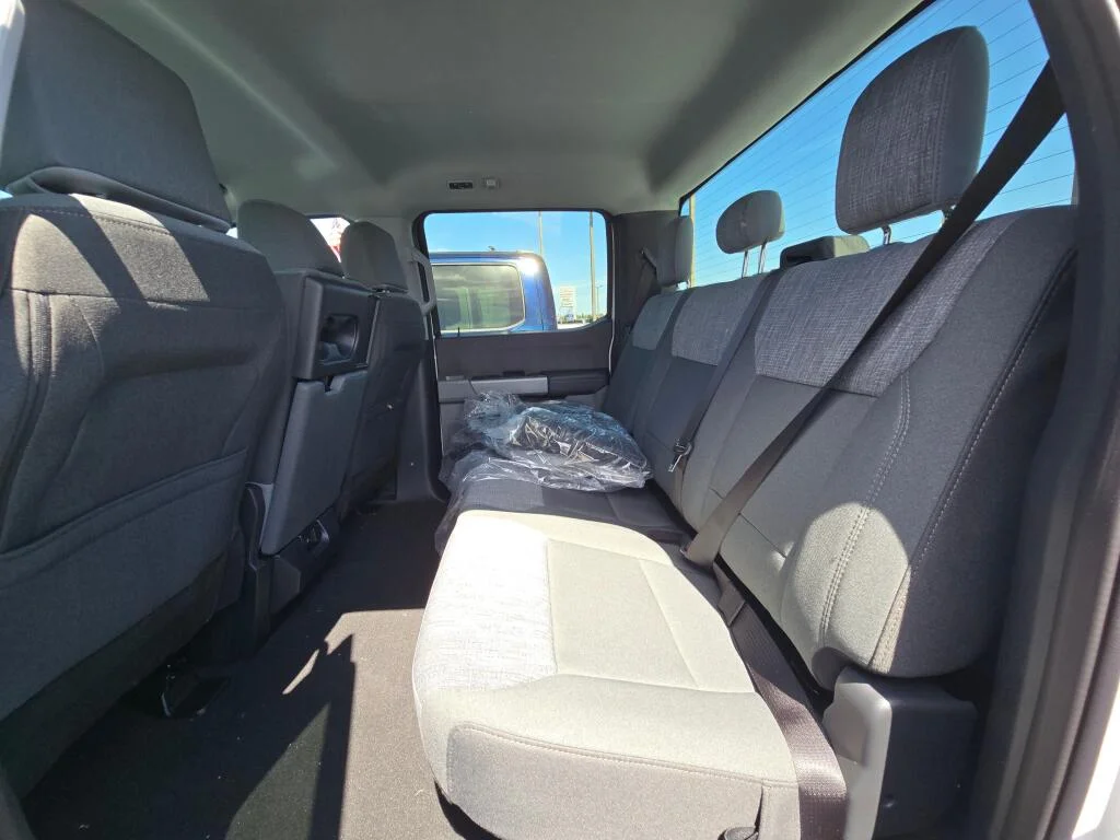 2025 Ford F-350 Super Duty XLT - Photo 13