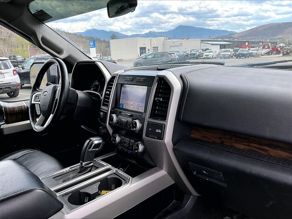 Used 2019 Agate Black Metallic Ford Lariat image 14