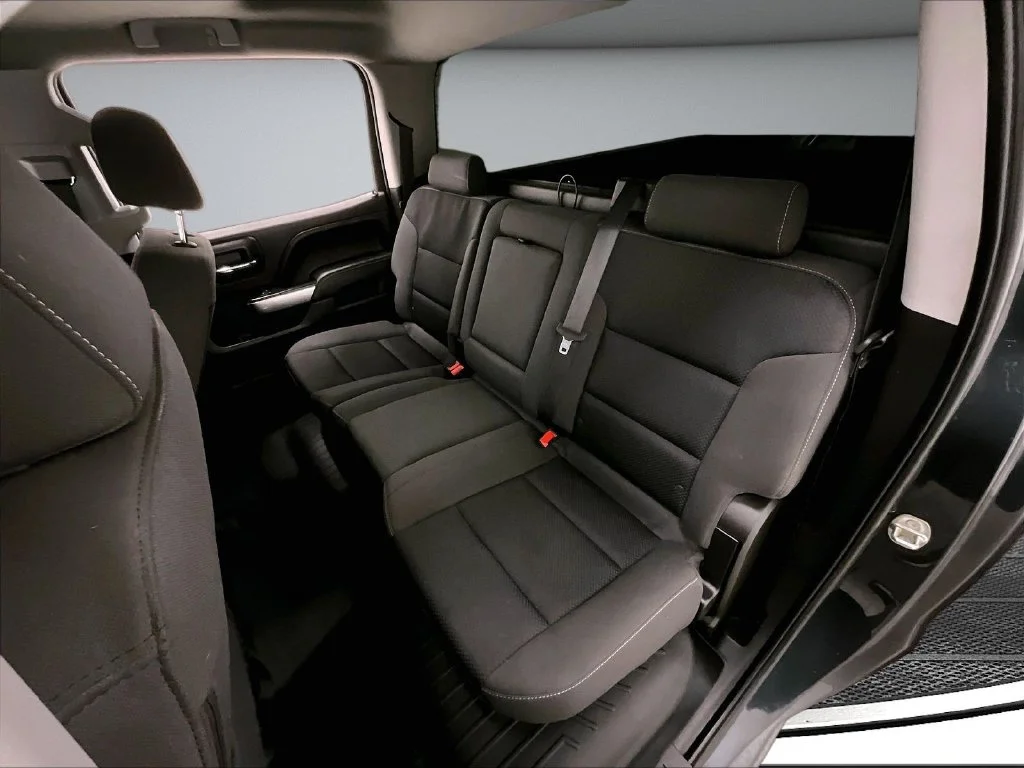 Used 2018 Gray Chevrolet LT image 22