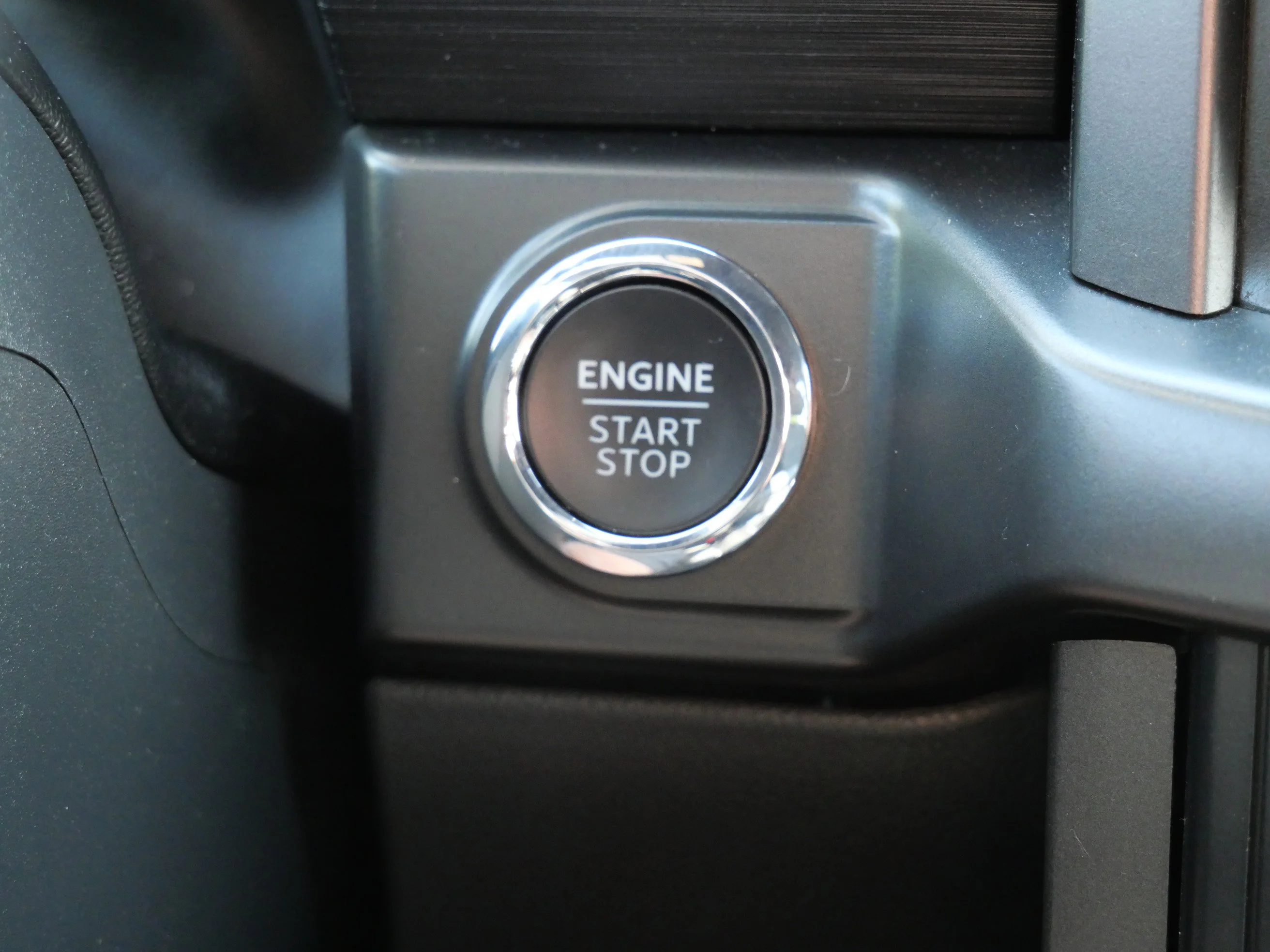 Certified Used 2024 Oxford White Clearcoat Ford XLT image 20
