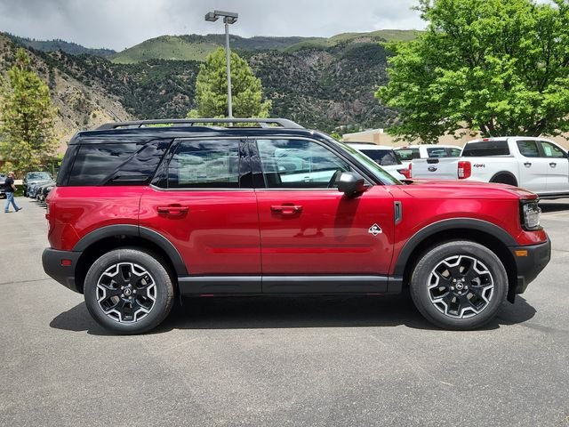 New 2025 Ruby Red Metallic Tinted Clearcoat Ford Outer Banks® image 2