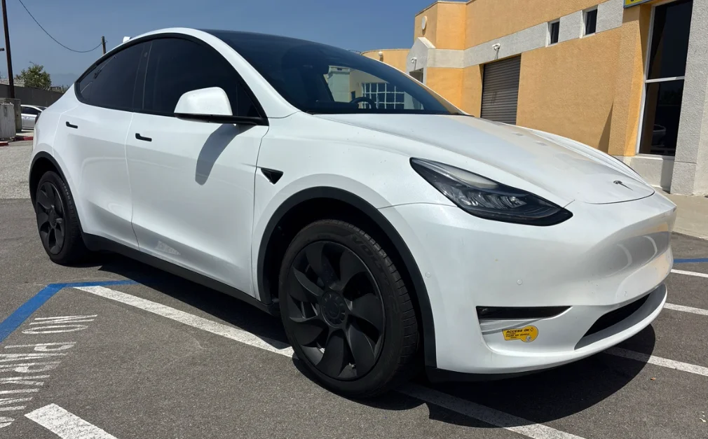Used 2022 White Tesla Long Range image 3