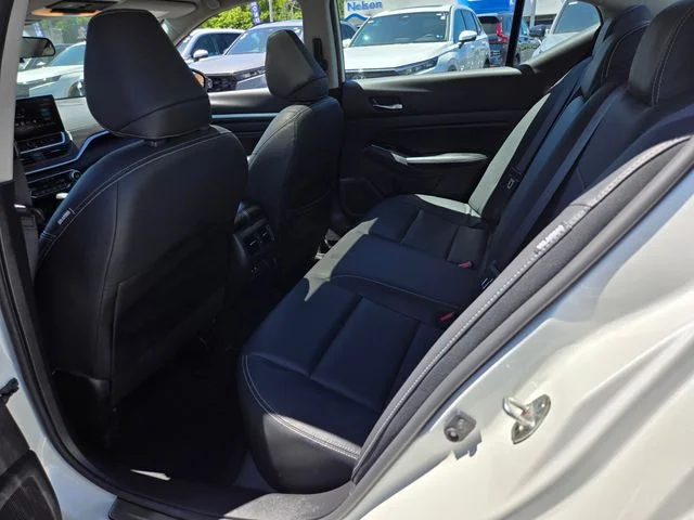 Used 2023 White Nissan 2.5 SL image 13