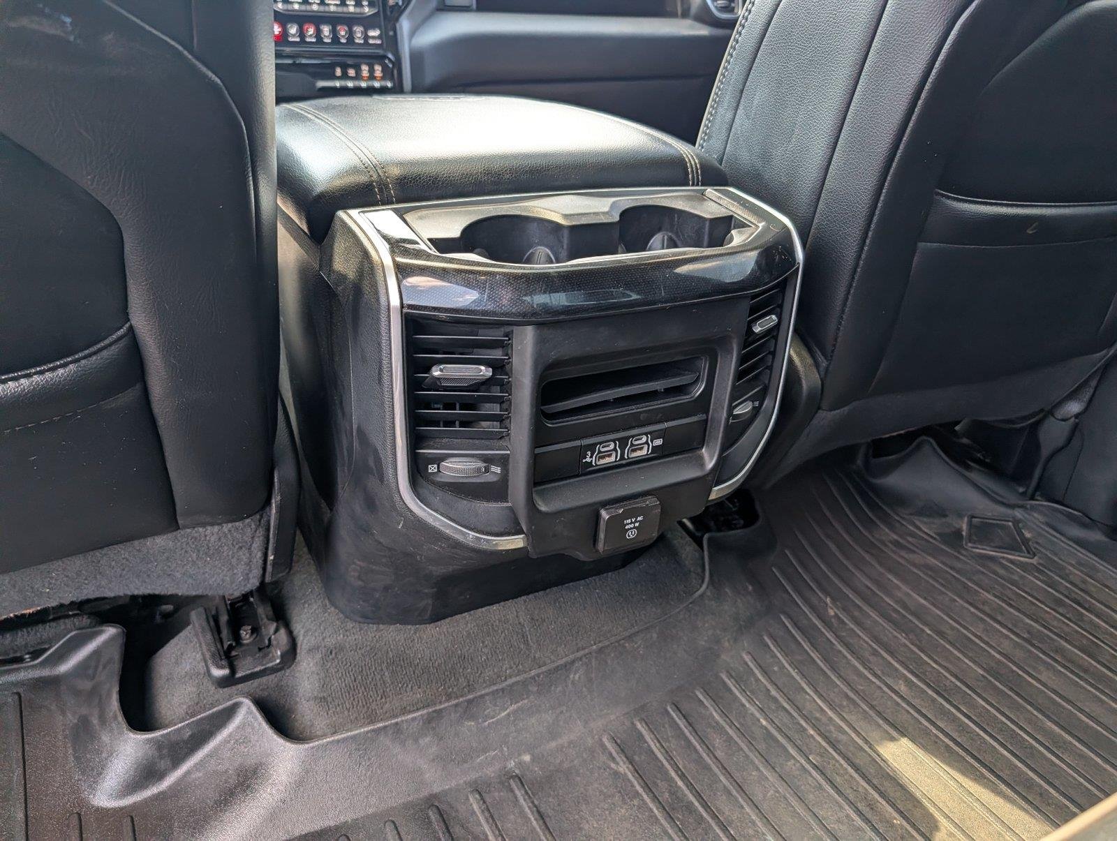 Used 2020 Granite Crystal Metallic Clearcoat Ram Laramie image 33