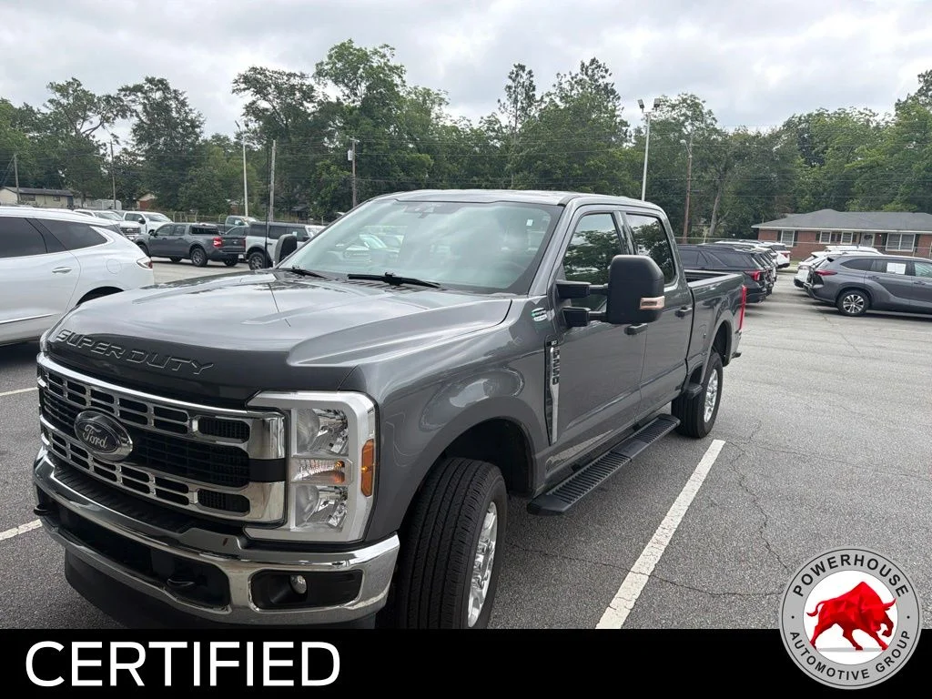 Used 2025 Gray Ford XLT image 1