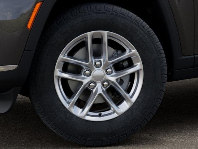 New 2026 Baltic Gray Metallic Clear-Coat Exterior Paint Jeep Laredo image 34