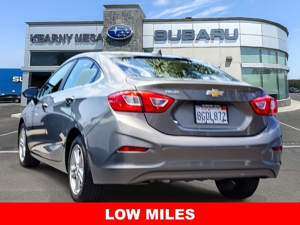 Used 2018 Gray Chevrolet LT image 4