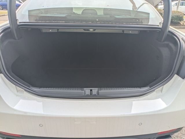 New 2025 Milano White Exterior Paint Alfa Romeo Base image 6