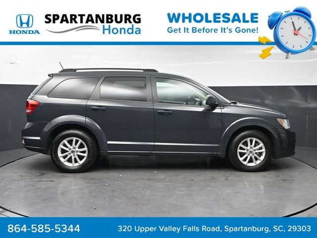 Used 2018 Gray Clearcoat Dodge SXT image 4