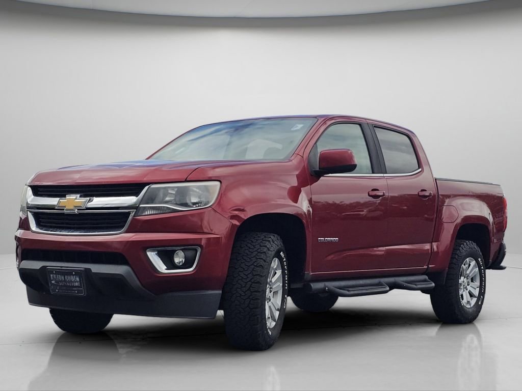 Used 2018 Cajun Red Tintcoat Chevrolet LT image 19