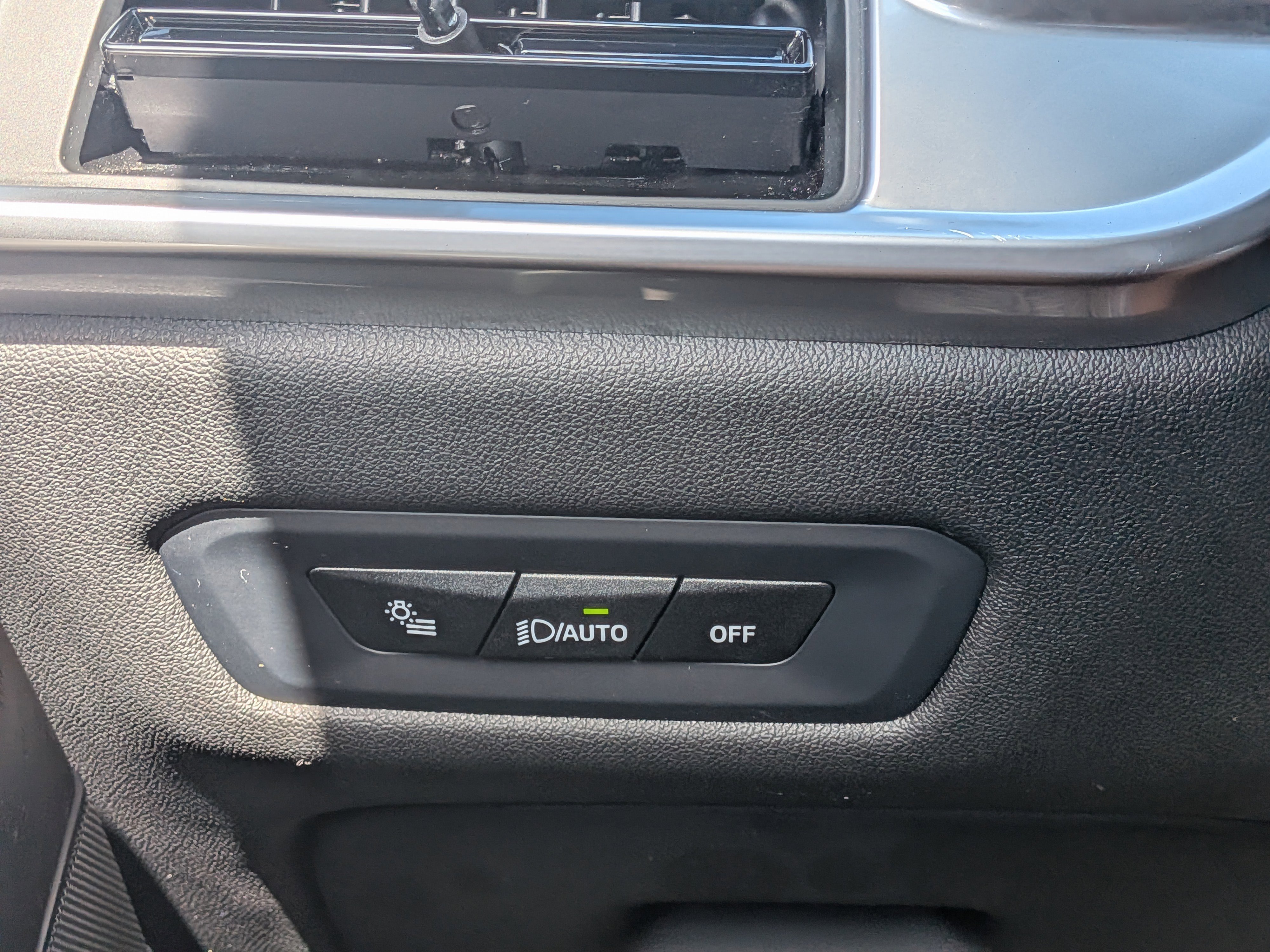 Used 2024 Skyscraper Gray Metallic BMW xDrive40i image 25