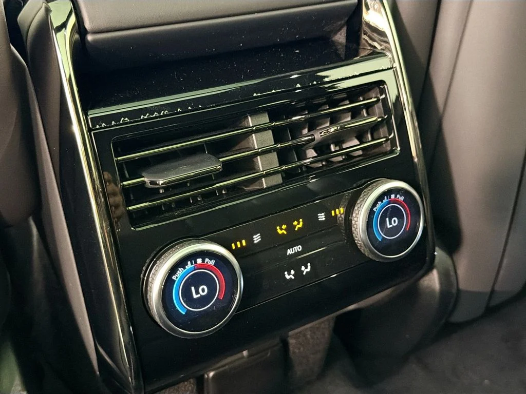 New 2026 Varesine Blue Land Rover Dynamic SE image 27