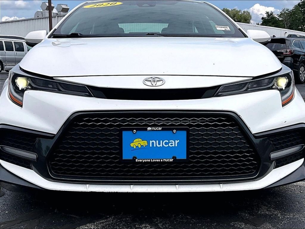 Used 2020 White Toyota SE image 32