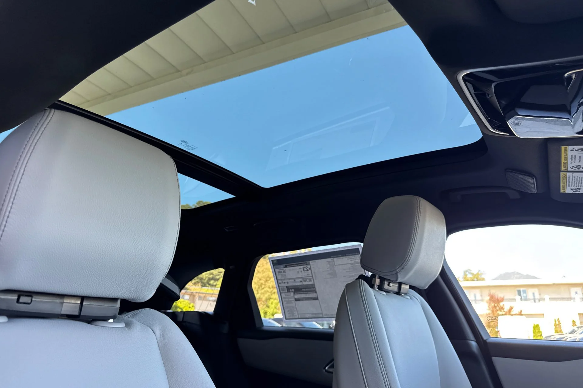 New 2026 BATUMI GOLD Land Rover Belgravia Edition image 19
