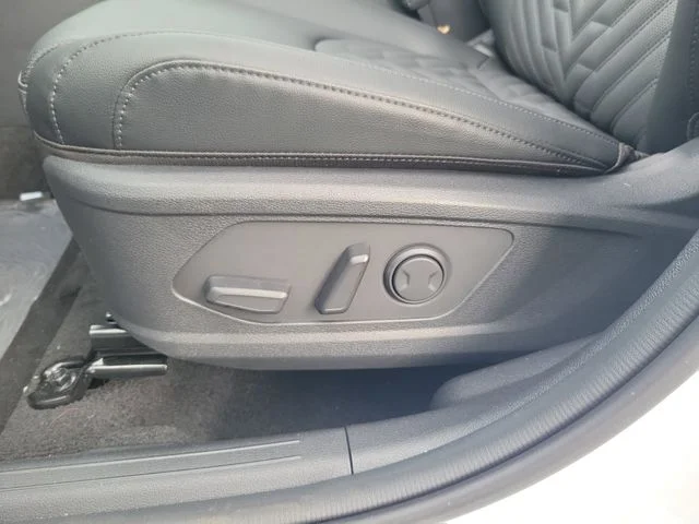 New 2026 Glacial White Pearl Kia X-Line image 16