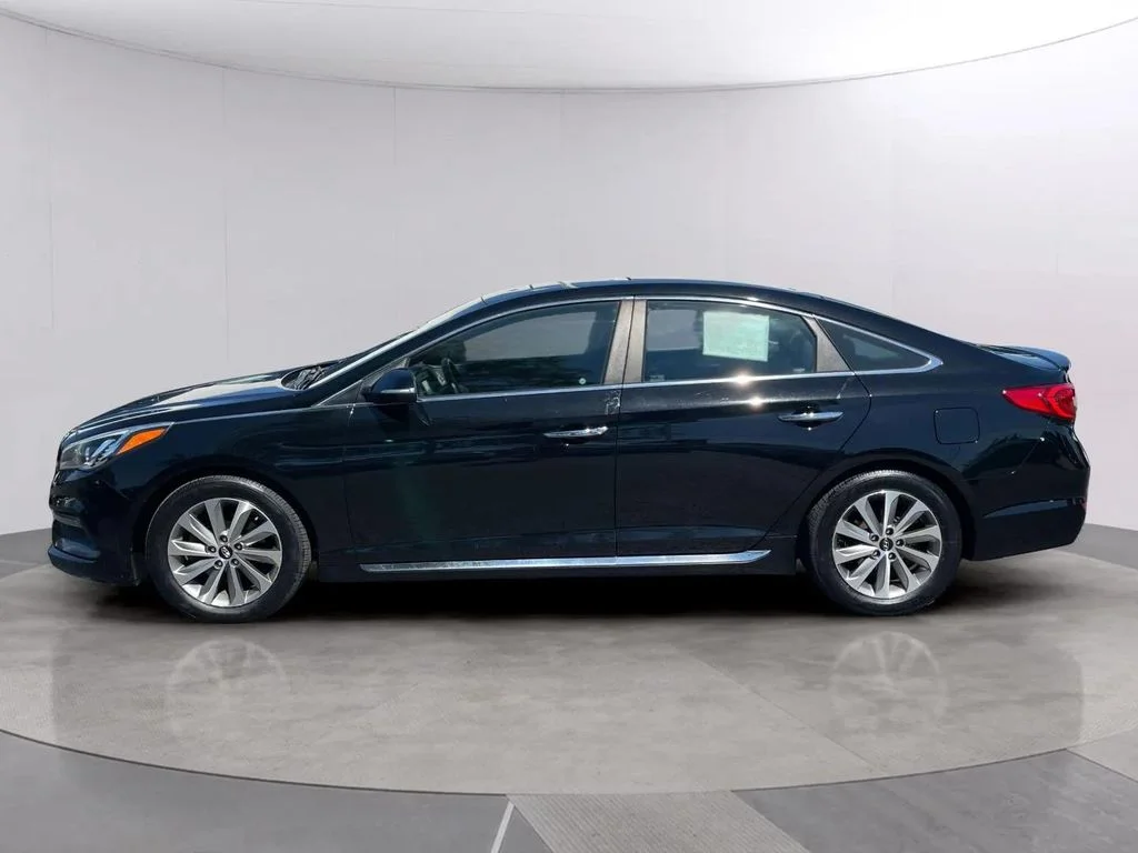 Used 2017 Hyundai Sonata Sport with VIN 5NPE34AF6HH503232 for sale in Racine, WI