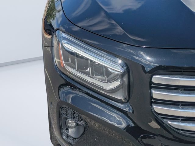 Used 2025 Black Mercedes-Benz GLB 250 image 9