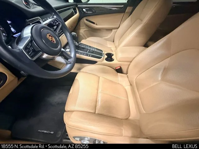 Used 2017  Porsche S image 15