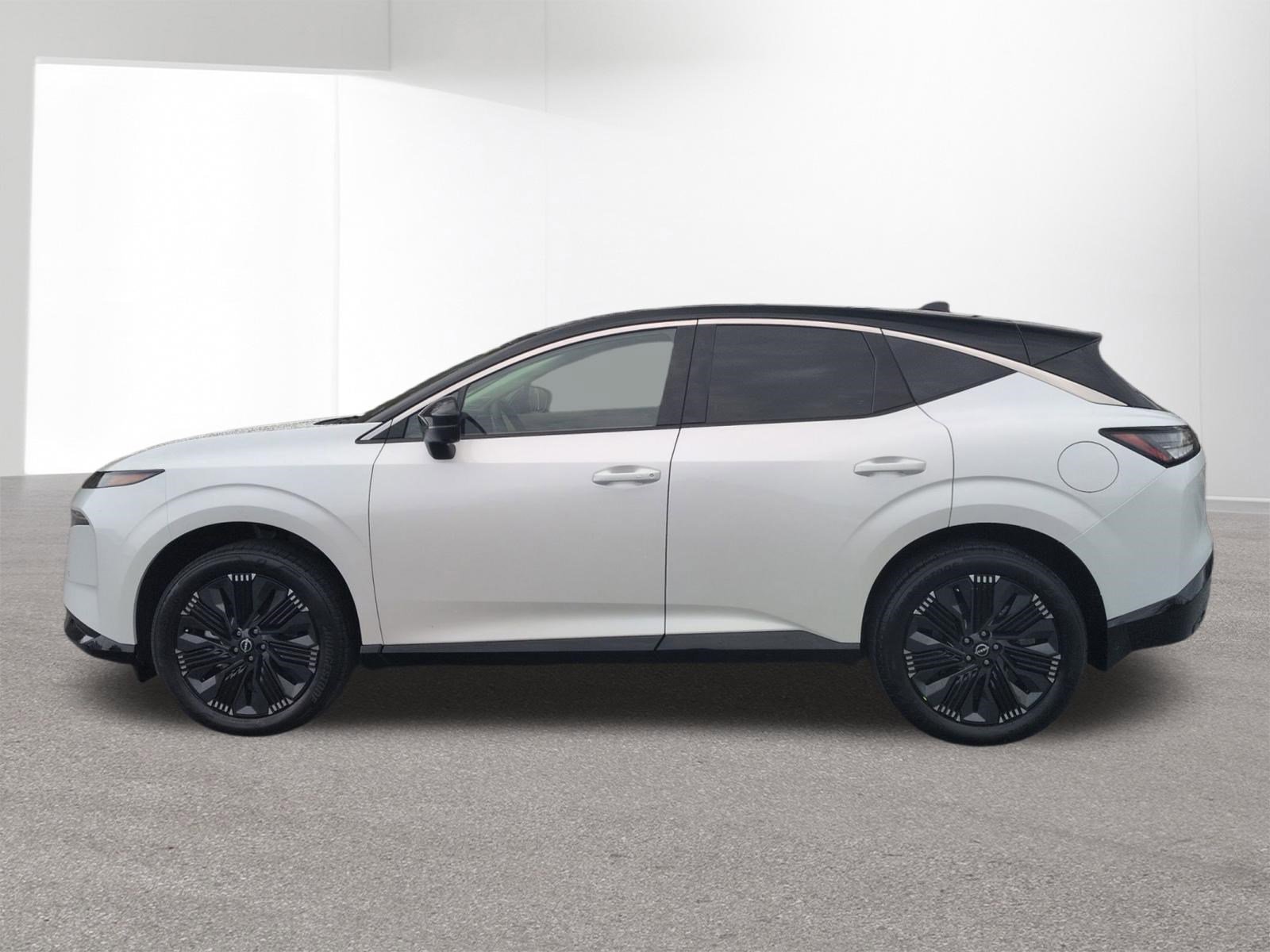 New 2026 Everest White Pearl TriCoat / Super Black Two-tone Nissan Platinum image 8