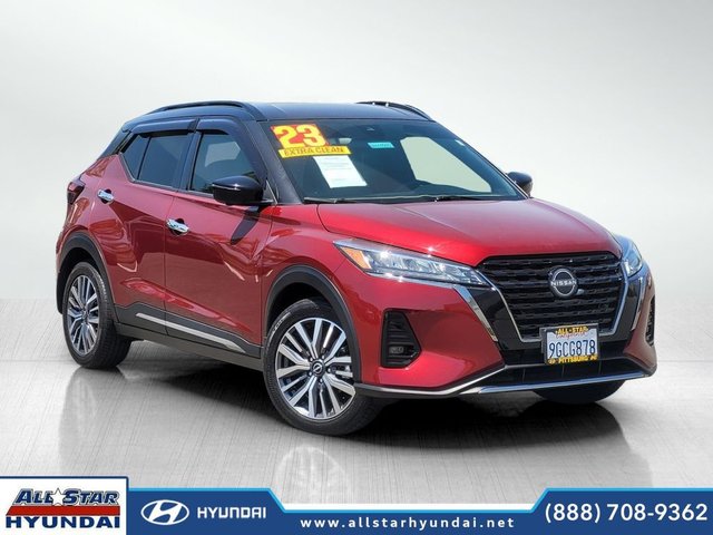 2023 Nissan Kicks SR