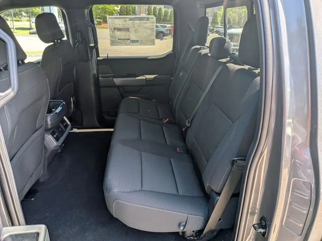 New 2026 Carbonized Gray Metallic Ford XLT image 12