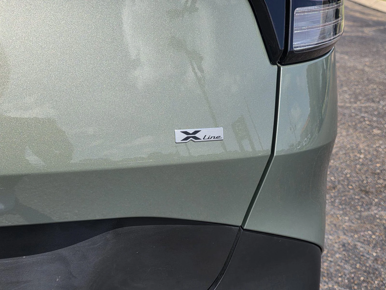 Used 2024 Jungle Green Kia X-Line image 34