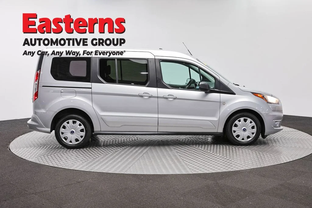 Used 2021 Silver Ford XLT image 4