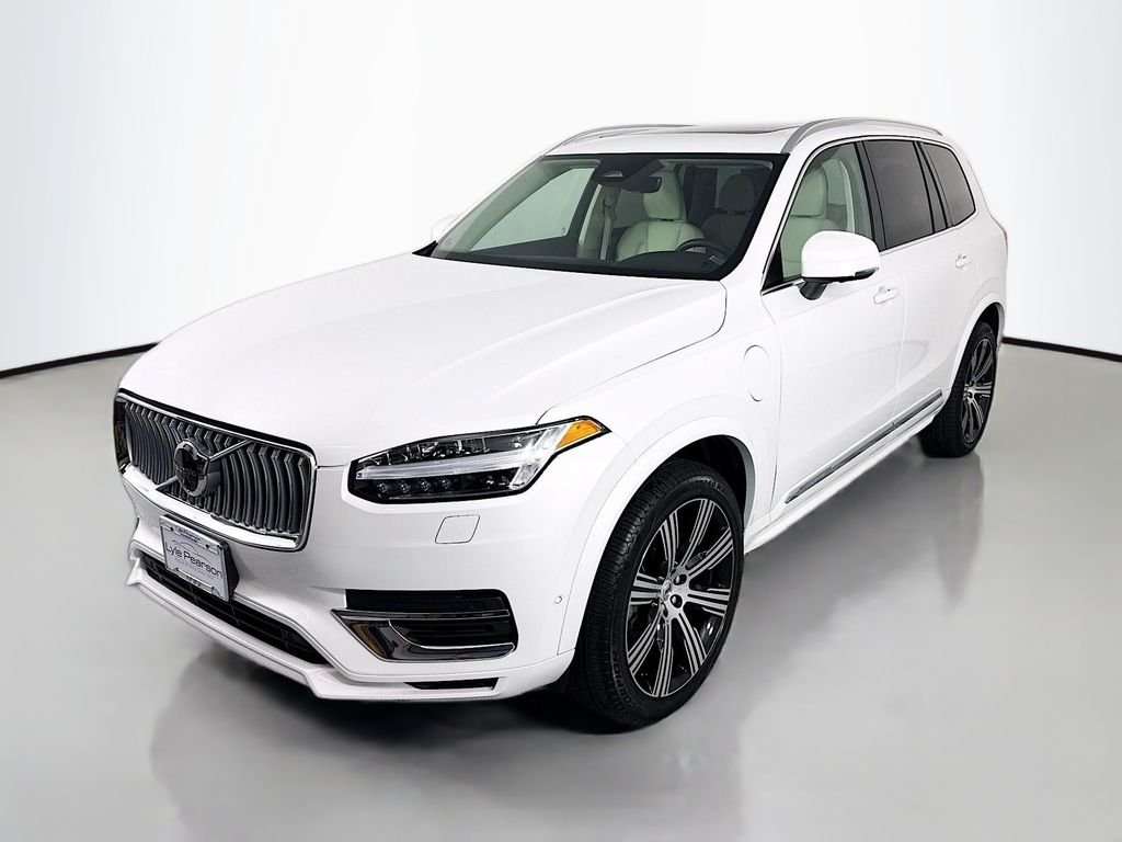Used 2024 White Volvo T8 Plus Bright Theme 7 Passenger image 7