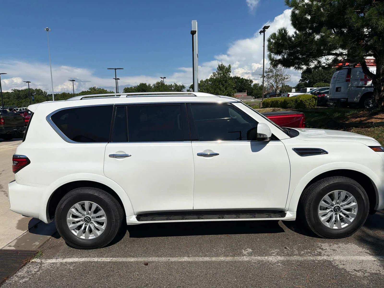 Used 2024 Aspen White Tricoat Nissan SV image 4