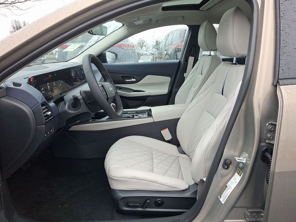 2026 Nissan Sentra SL - Photo 6
