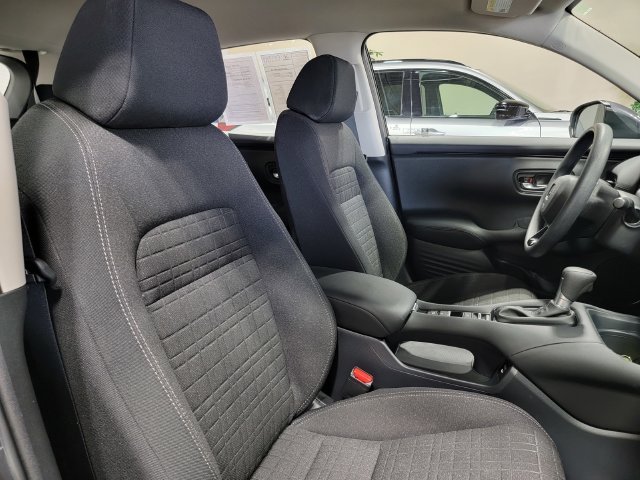 2025 Honda HR-V LX - Photo 15