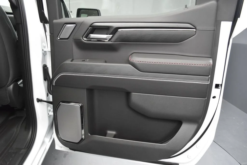 New 2026 Summit White GMC AT4X image 31