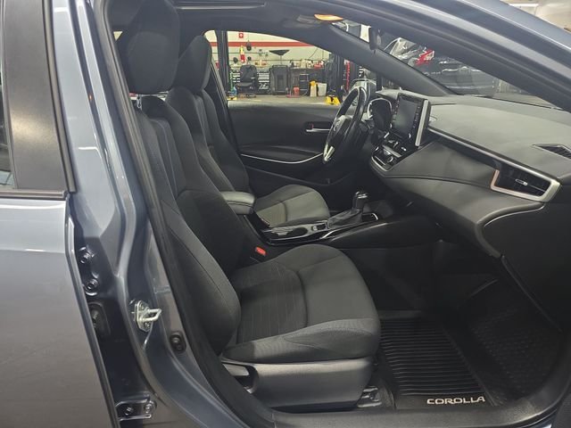 Used 2020  Toyota SE image 10