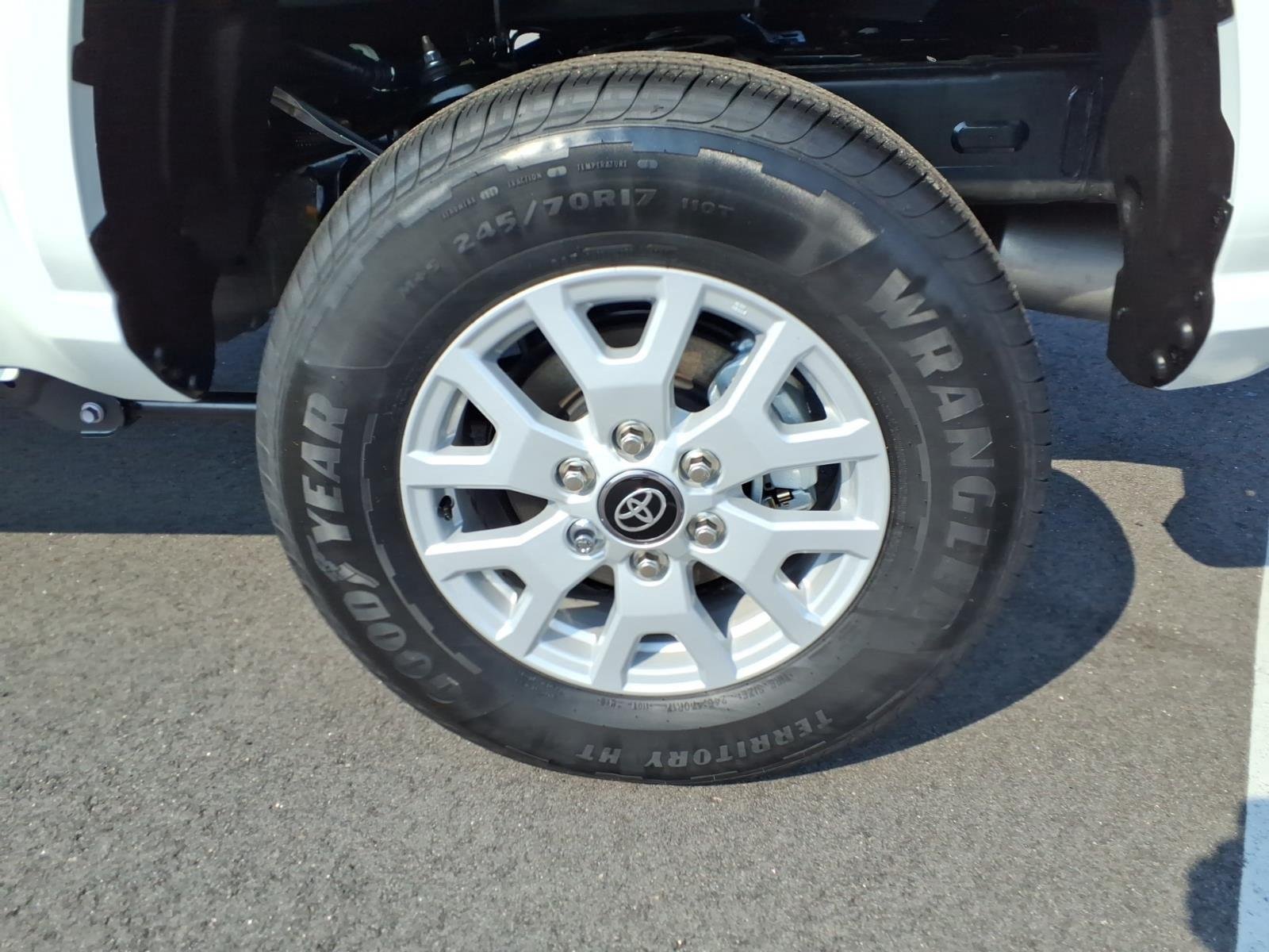 New 2026 Ice Cap Toyota SR5 image 12