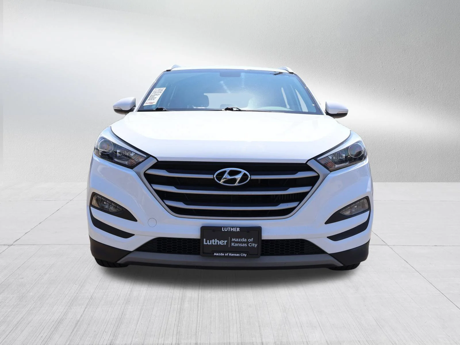 Used 2017 Hyundai Tucson Sport with VIN KM8J3CA2XHU403867 for sale in Kansas City